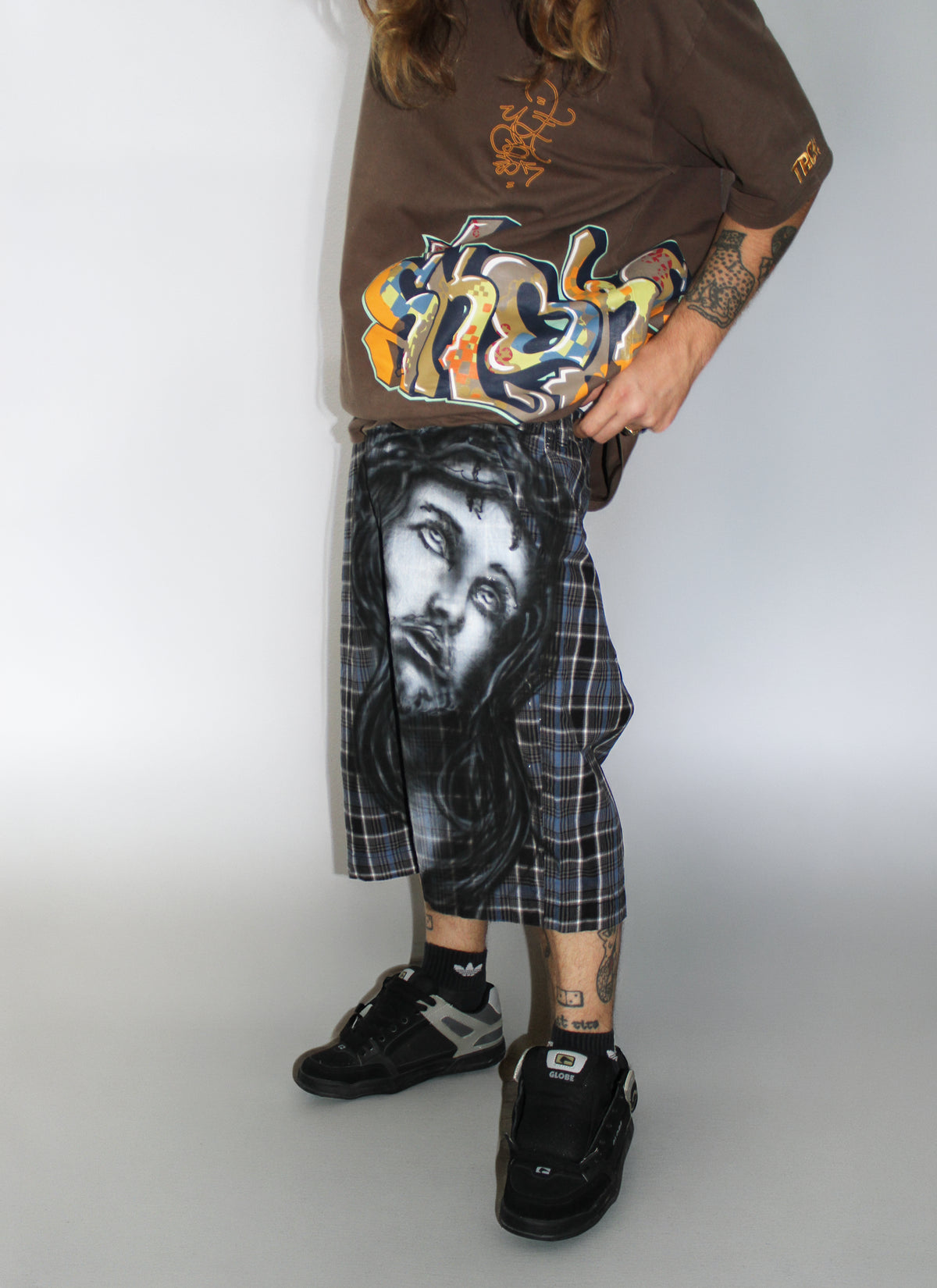JESUS LORD AIRBRUSHED CUSTOM VINTAGE QUICKSILVER SHORT PANTS